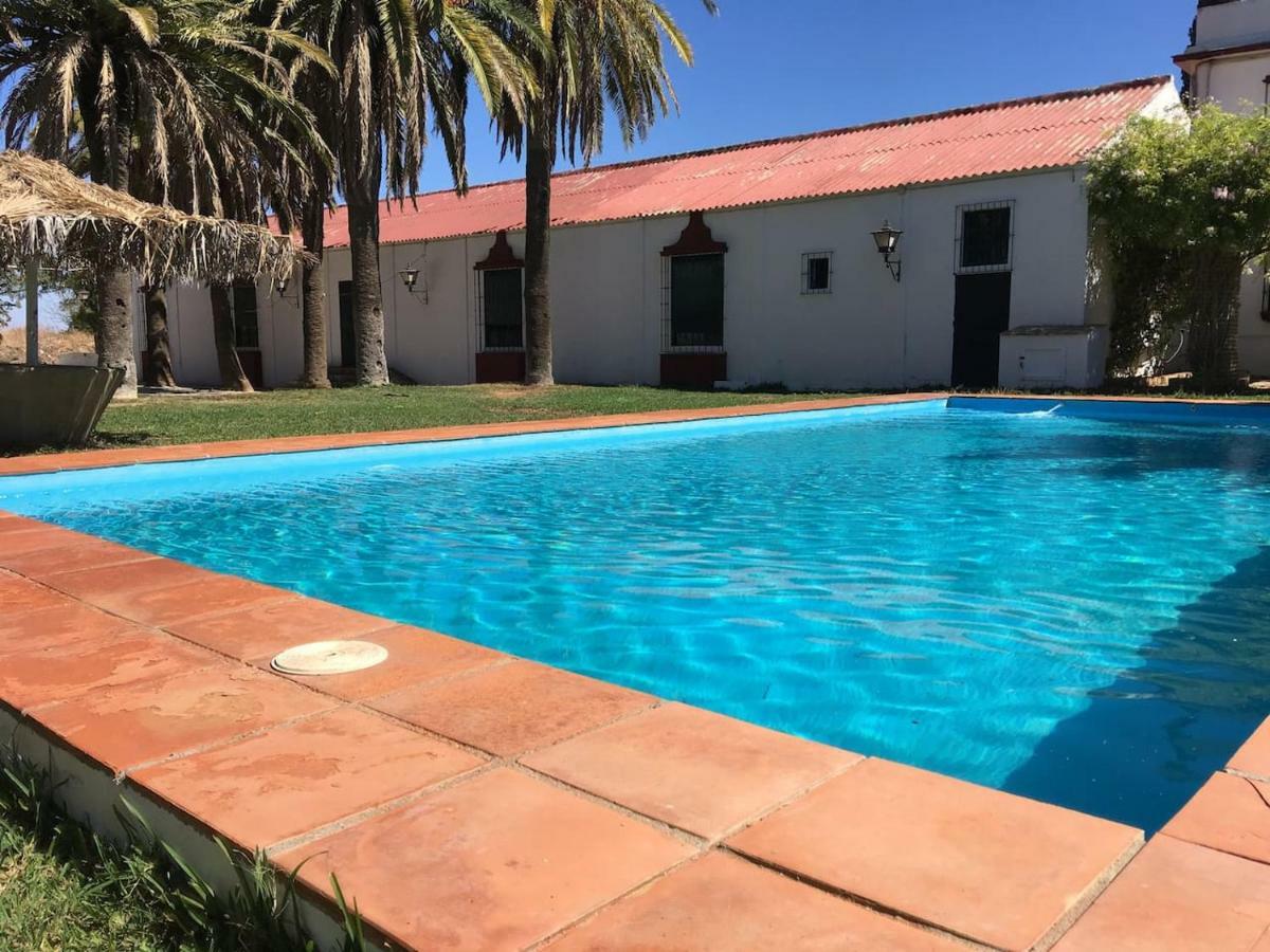 Hacienda Chambergo Casa En La Campina Sevillana 埃希哈 外观 照片